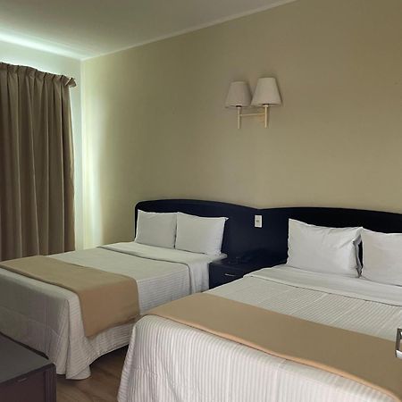 Hotel Plaza Del Arco Express Μοντερέι Εξωτερικό φωτογραφία