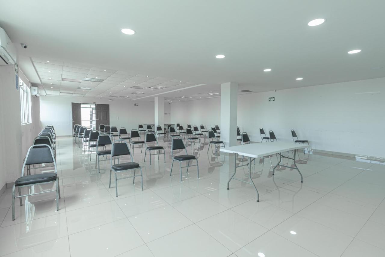Hotel Plaza Del Arco Express Μοντερέι Εξωτερικό φωτογραφία