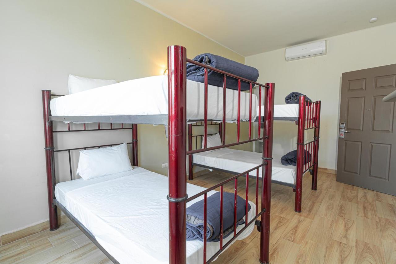 Hotel Plaza Del Arco Express Μοντερέι Εξωτερικό φωτογραφία