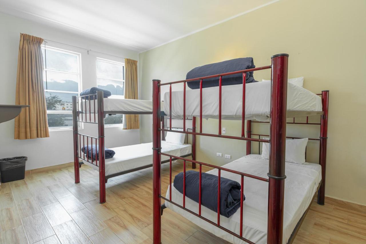 Hotel Plaza Del Arco Express Μοντερέι Εξωτερικό φωτογραφία
