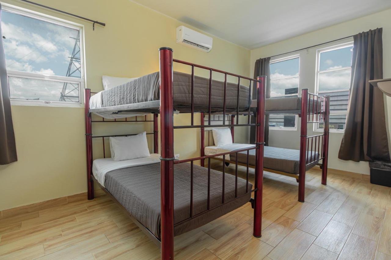Hotel Plaza Del Arco Express Μοντερέι Εξωτερικό φωτογραφία