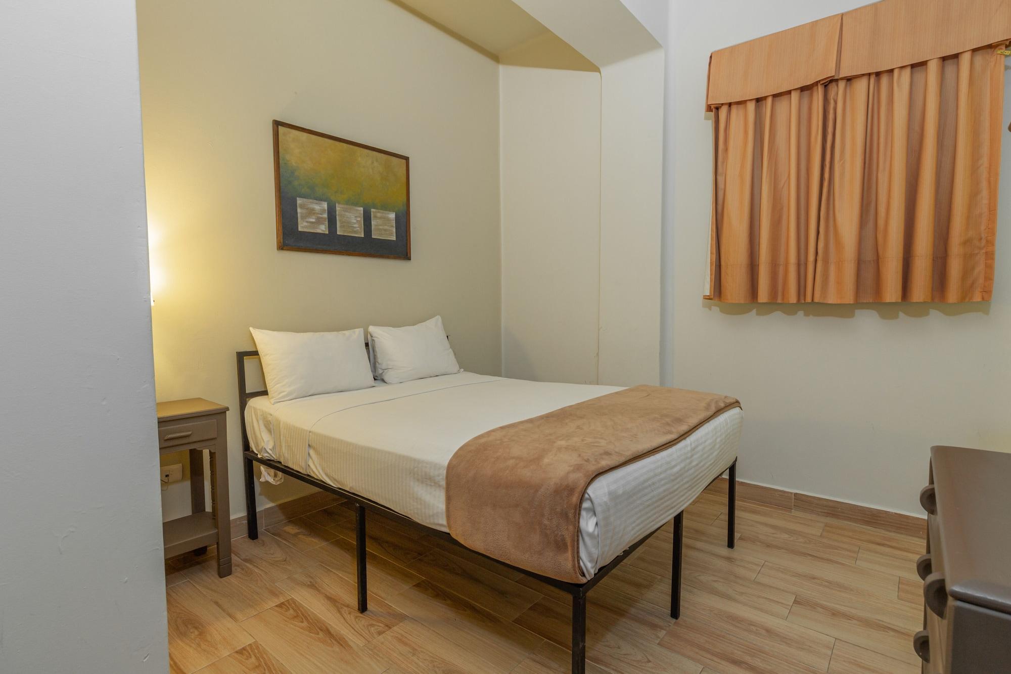 Hotel Plaza Del Arco Express Μοντερέι Εξωτερικό φωτογραφία
