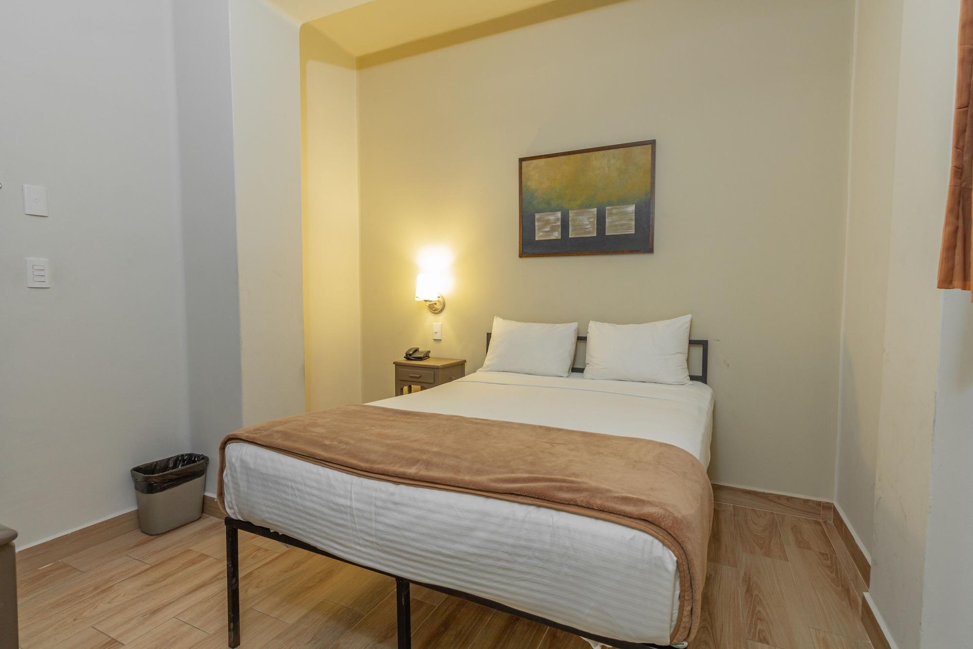 Hotel Plaza Del Arco Express Μοντερέι Εξωτερικό φωτογραφία
