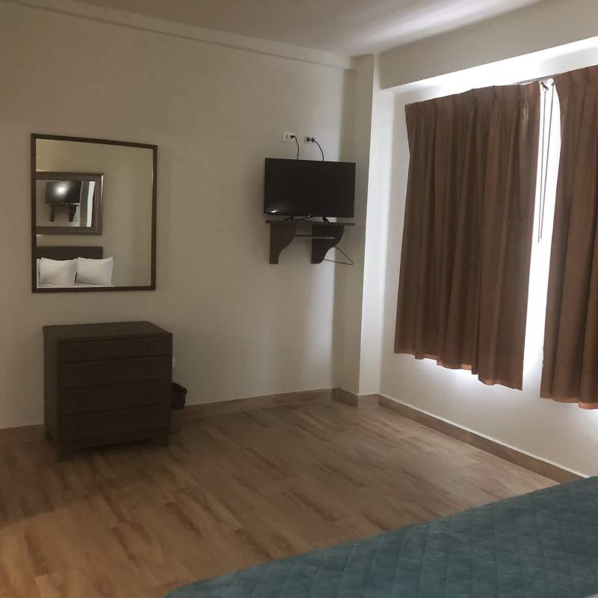 Hotel Plaza Del Arco Express Μοντερέι Εξωτερικό φωτογραφία