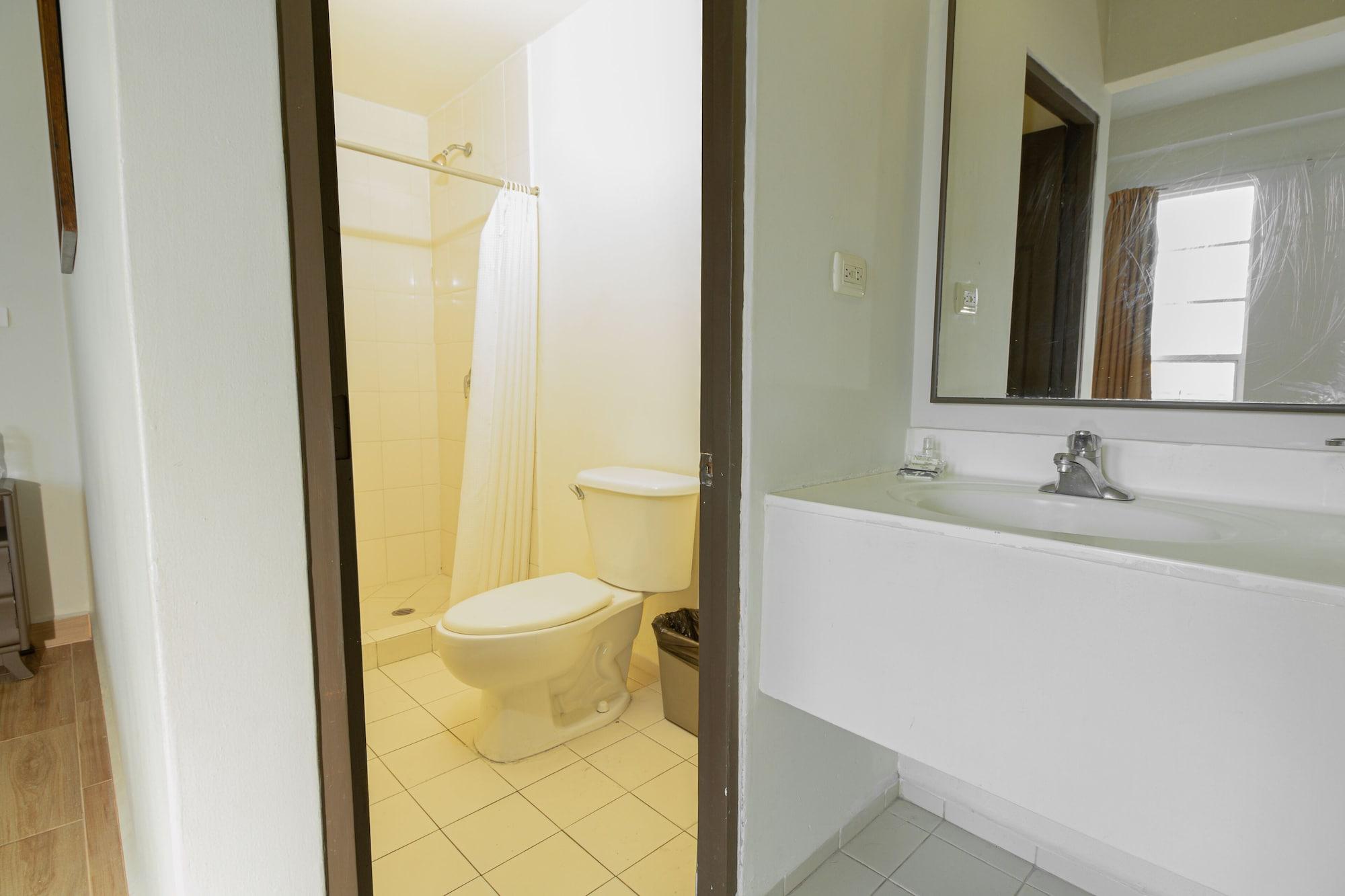 Hotel Plaza Del Arco Express Μοντερέι Εξωτερικό φωτογραφία