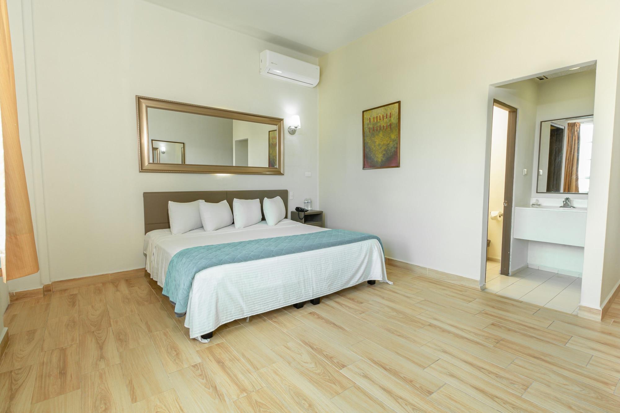 Hotel Plaza Del Arco Express Μοντερέι Εξωτερικό φωτογραφία