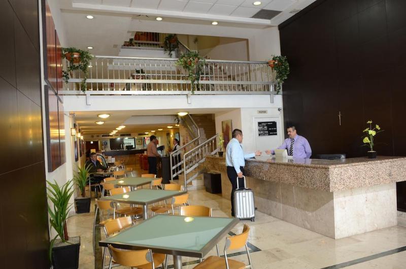 Hotel Plaza Del Arco Express Μοντερέι Εξωτερικό φωτογραφία