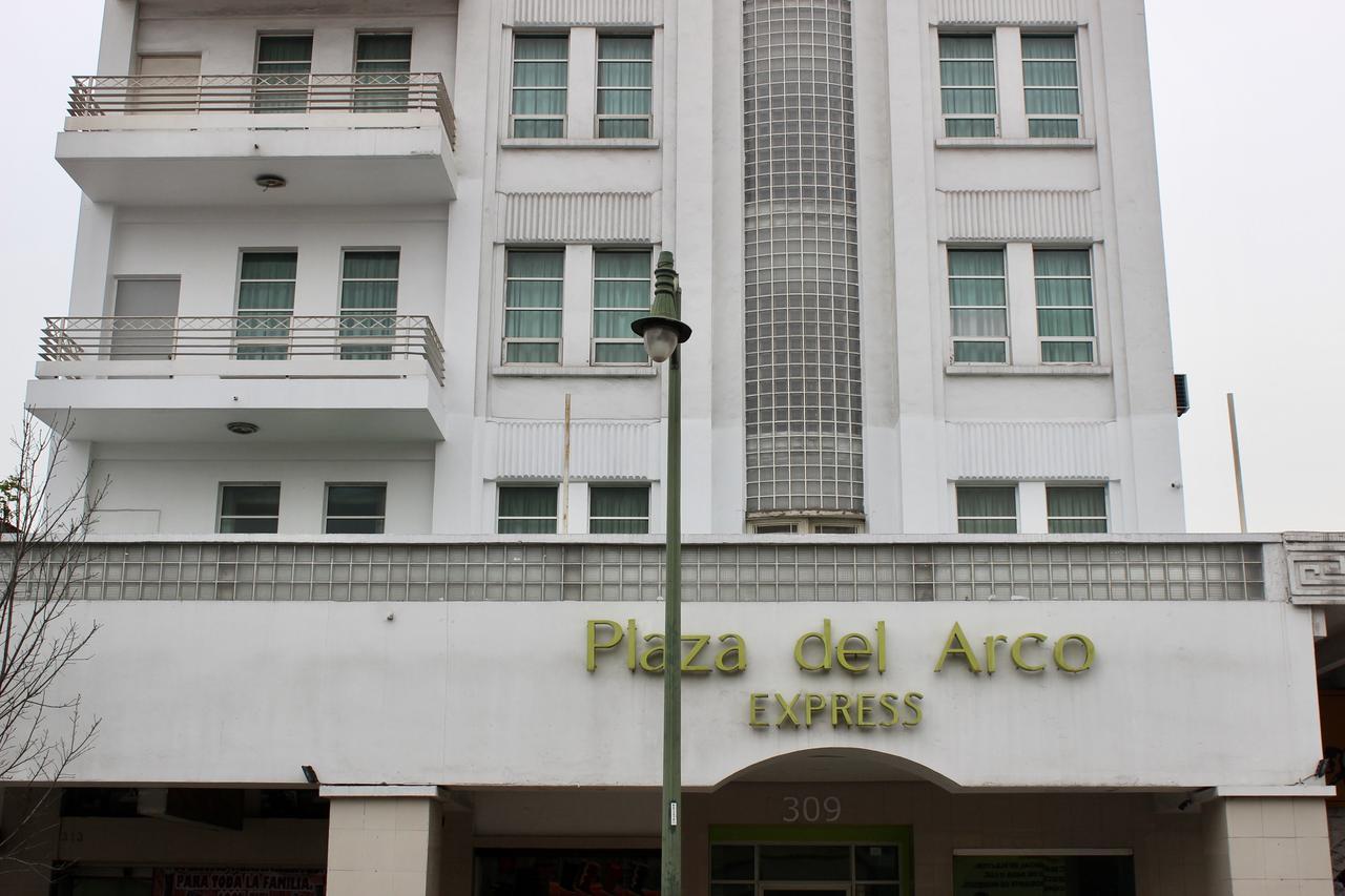 Hotel Plaza Del Arco Express Μοντερέι Εξωτερικό φωτογραφία