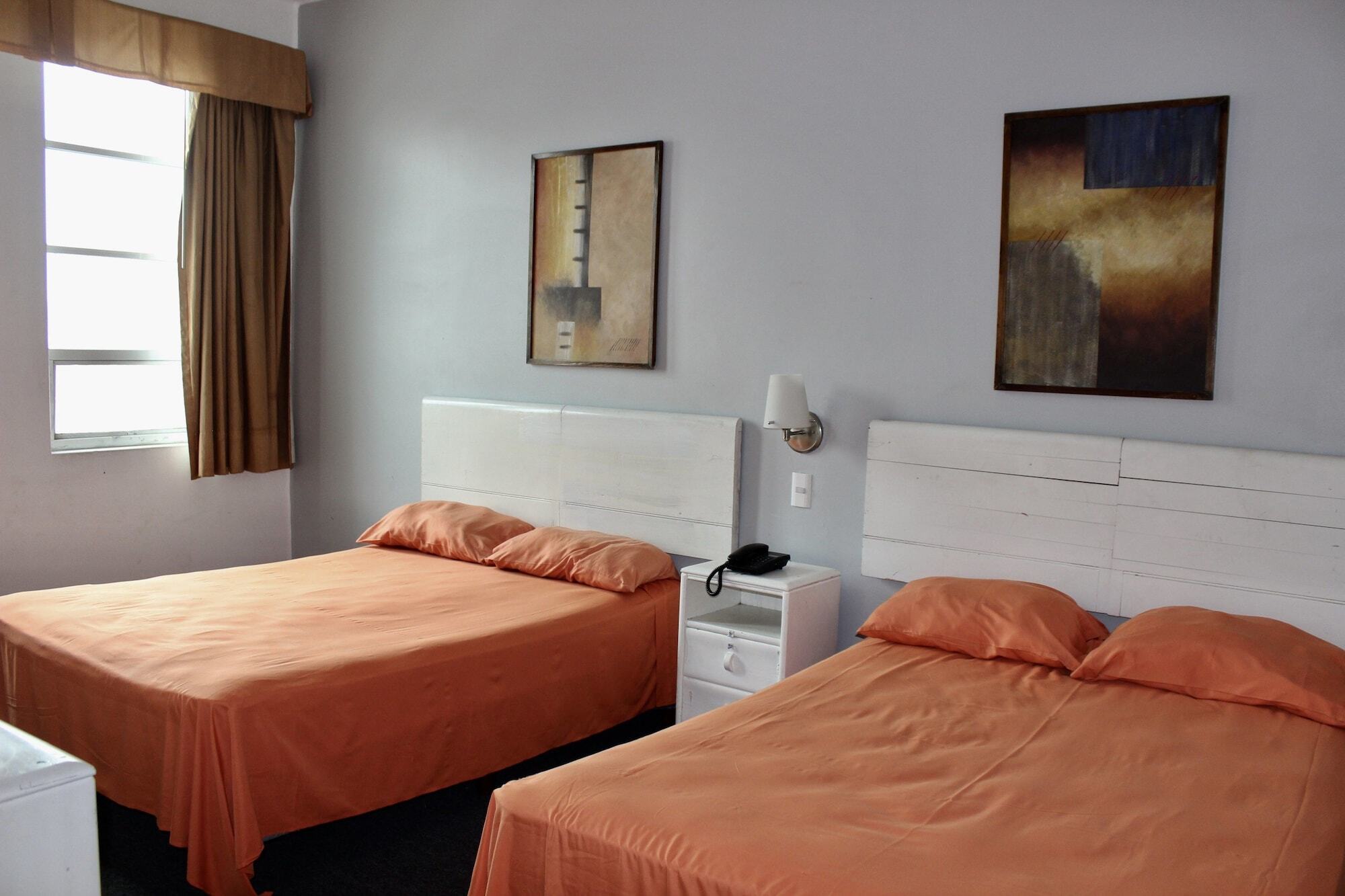 Hotel Plaza Del Arco Express Μοντερέι Εξωτερικό φωτογραφία